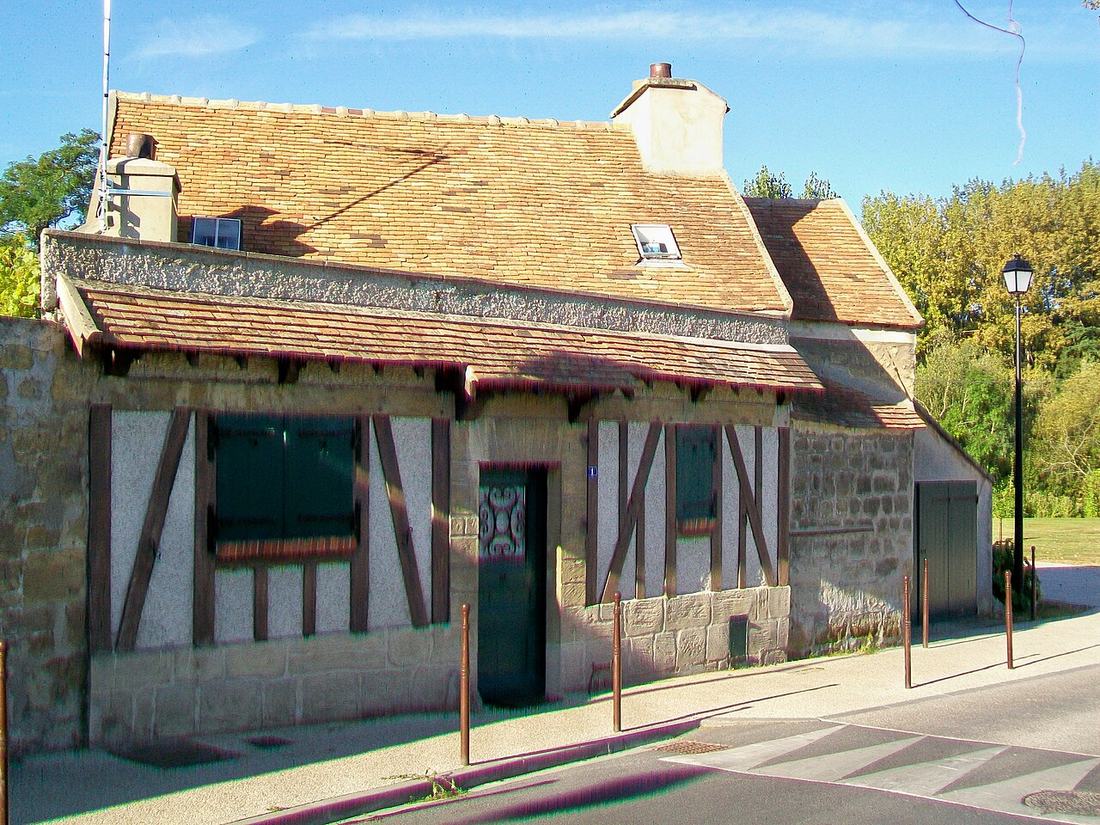 Maison ancienne à Cergy